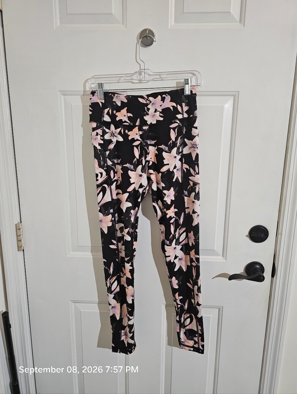 Womens VS Black Floral Stretch Leggings - Pink Blossom Print